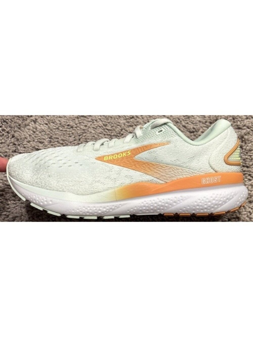 Brooks Ghost 16 Womens Size 8 B White Athletic Running Walking Shoes Sneakers